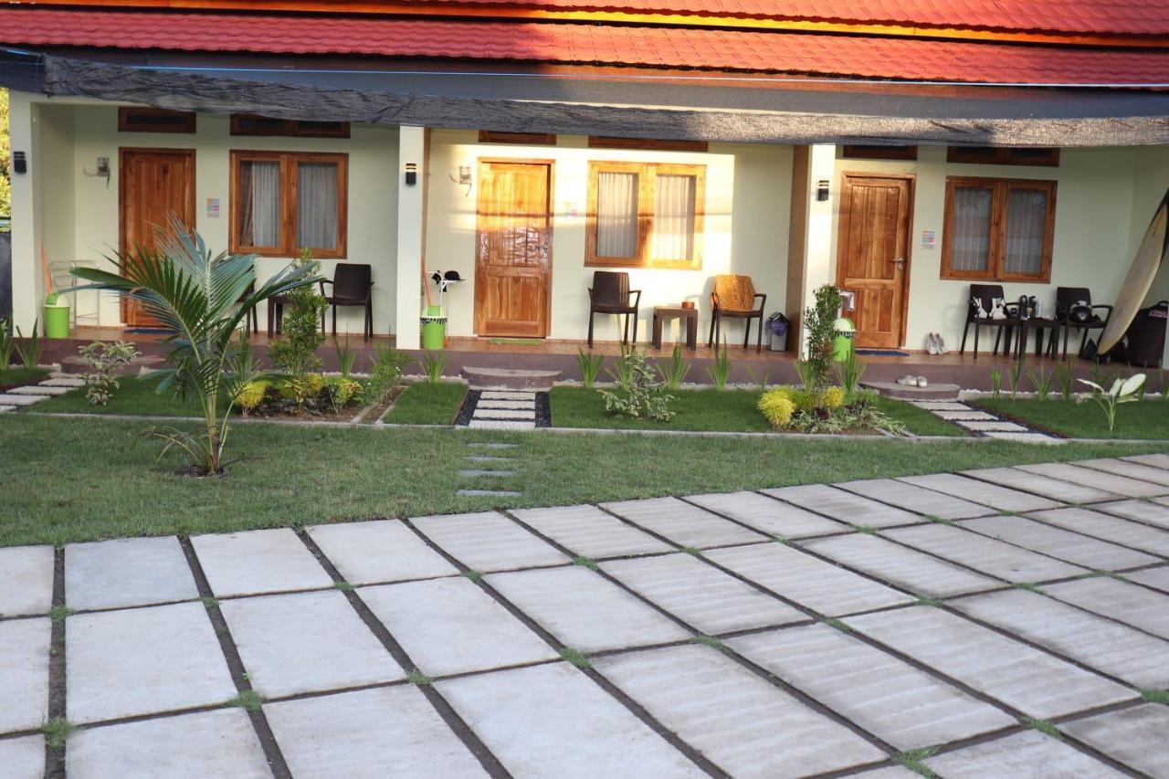 Room 212 Kuta  Екстер'єр фото