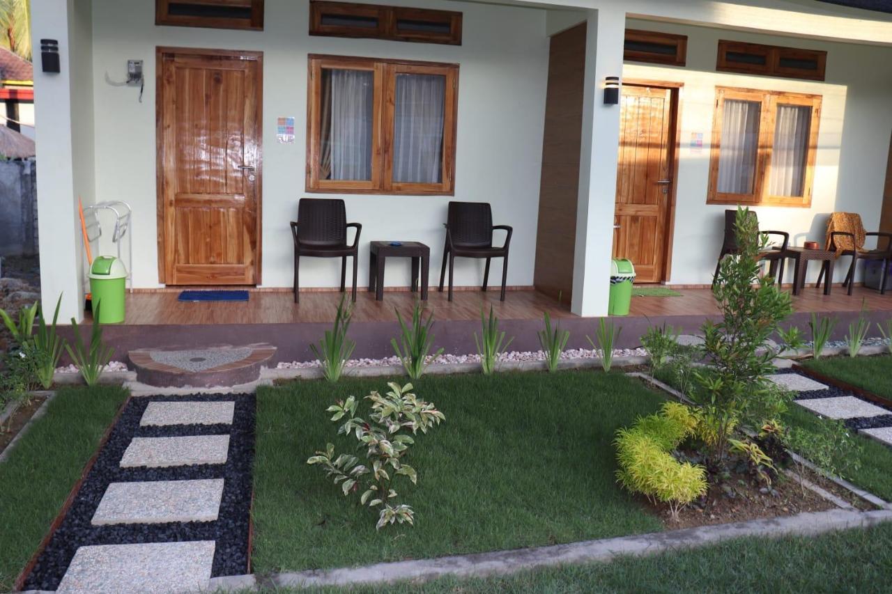 Room 212 Kuta  Екстер'єр фото
